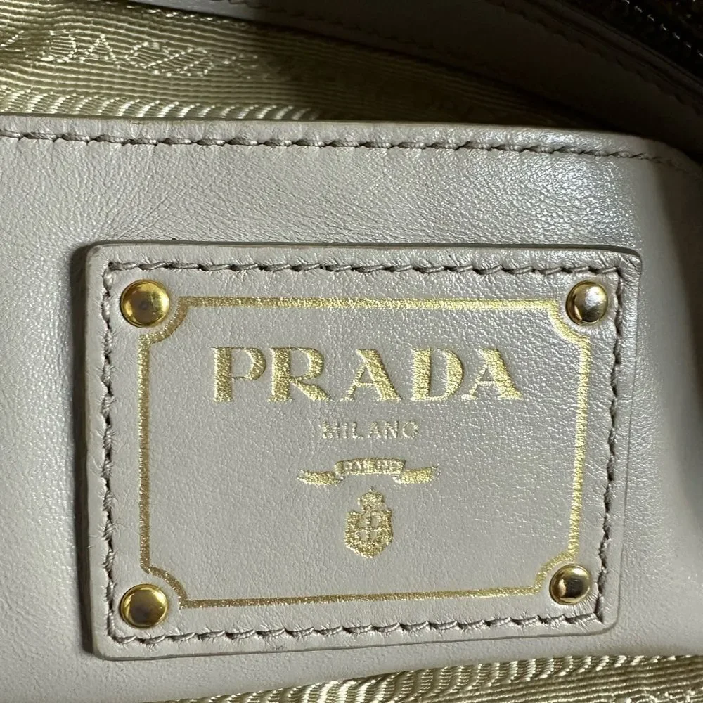 💯Authentic Prada Two-way Tote Bag🍀